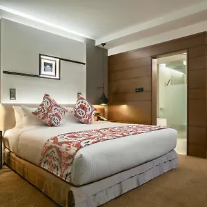 5* فندق موفينبيك آند كونفينشن سنتر كيه إل آي إيه